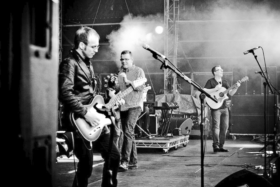 proclaimers on stage
